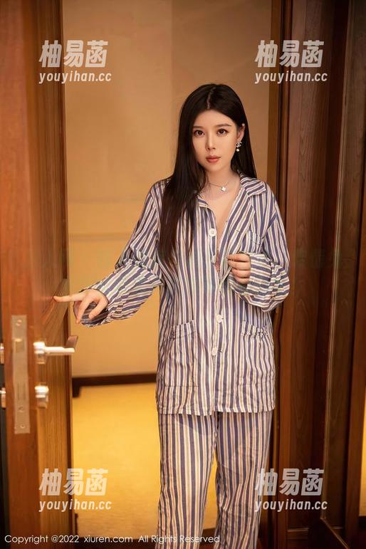 秀人网 - 踏入柔软与俏皮的结合：软情兔女郎的高清写真集等待你游览！