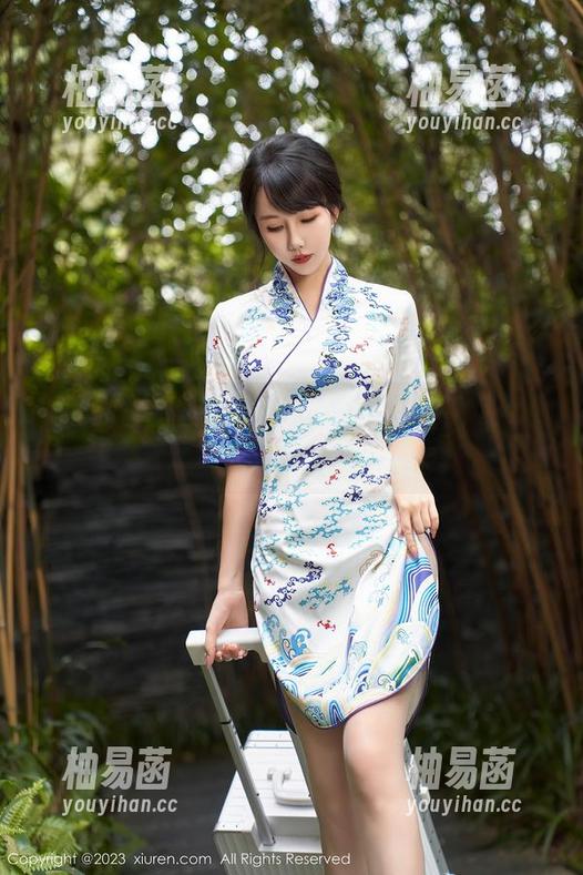 秀人网 - 陆萱萱与她的礼服写真精选，意外的摩擦感
