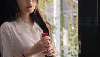 秀人网 - 当鱼子酱fish遇上无圣光：女神图包开启新视界