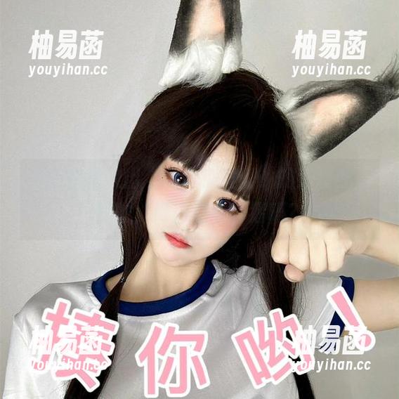 最新图库放出“章鱼小童谣”的泳装照，哎呦，她这是要开溜吗？