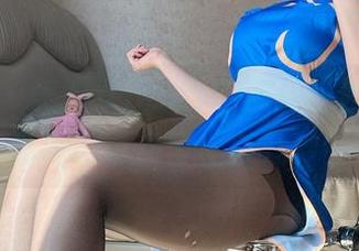 微密圈 - 美邵女Baby的黑丝瑜伽，原图怎能不让你多停留几秒？