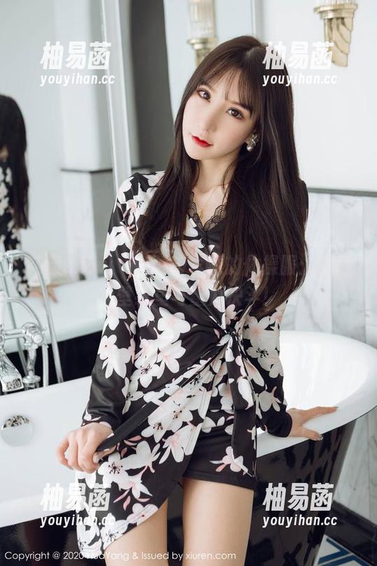 花漾show - Abby李雅的体操服：在高清壁纸里与重力决斗！