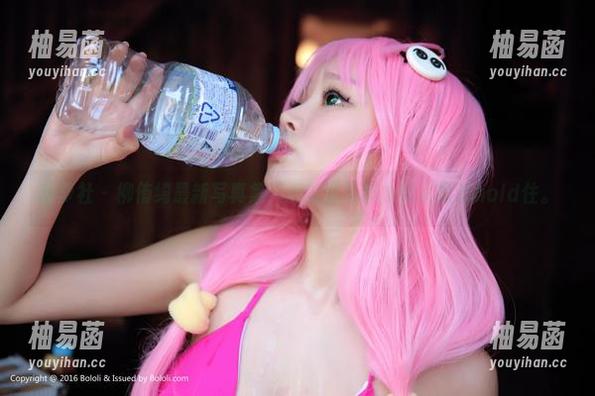 菠萝社 - 柳侑绮最新写真集，心脏承受能力未必能够hold住。