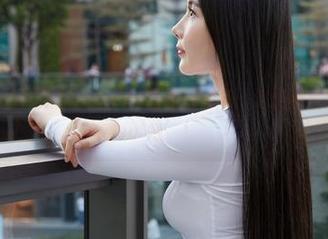 蜜桃社 - 偷瞄缇娜美Tinami的夏天图册：这组照片能把你晒成‘焦’！