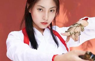 蜜桃社 - 在线“美绪”少女写真，只为被围观的你。