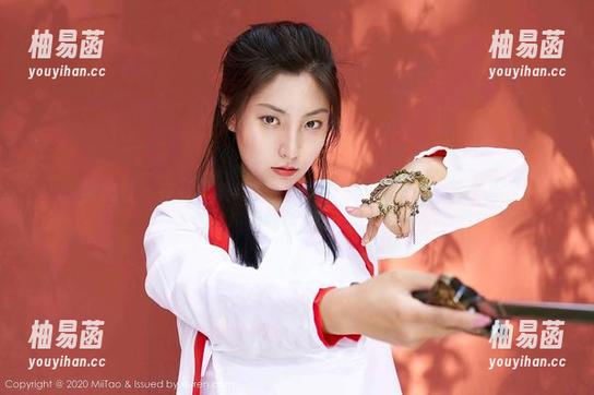 蜜桃社 - 在线“美绪”少女写真，只为被围观的你。