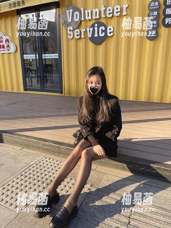 微密圈 - 户外闲逛，软妹小九九这一辑，图包和原图也算是点缀，随便图个乐子？