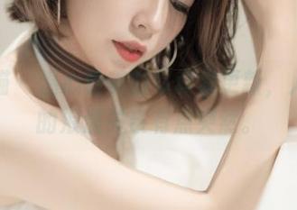 轰趴猫 - 温心怡美脚写真集更新，人与脚的浪漫关系有点突然。