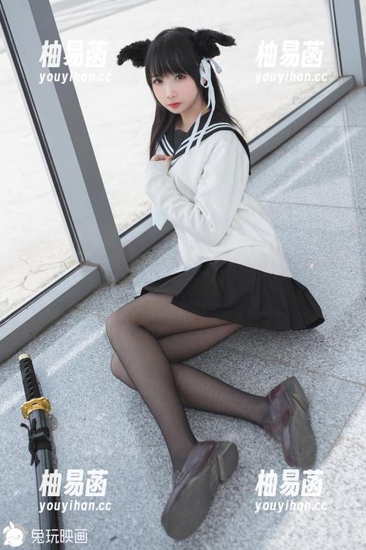 夏日里，雪琪SAMA的写真让我想起了那些不该想的事。