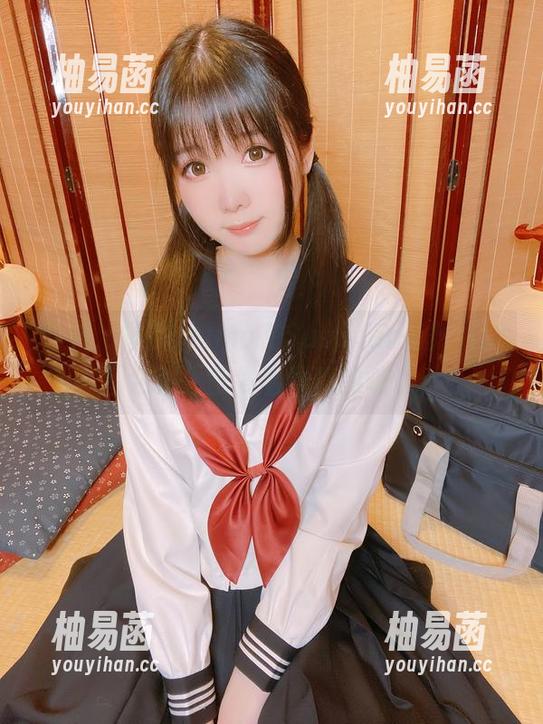 看啊，霜月shimo在Summer里舞动，图包似乎散发着青草的味道。