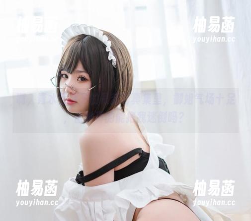 啊，青水百合子的最新写真集里，御姐气场十足，但她真的能把我迷倒吗？