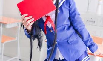 面饼仙儿最新写真，白内衣与脑内少女的完美“搭配”，真相直击心头！